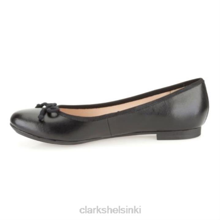 musta nahkainen clarks karuselliajelu Clarks sukupuolineutraali 2DHN4083 musta nahka