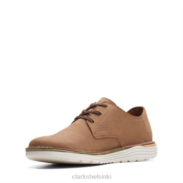 clarks taupe nubuck b runo low taupe nubuck Clarks miehet 2DHN6697 taupe nubukki