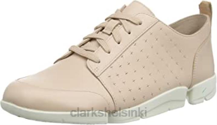 beige poskipuna nahka poskipuna nahka naisten triamelia reuna tennarit clarks Clarks naiset 2DHN700 beige poskipuna nahka